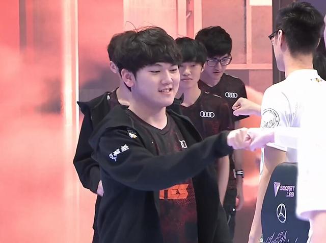 上海EDG.M：嘉木加盟担任打野位选手